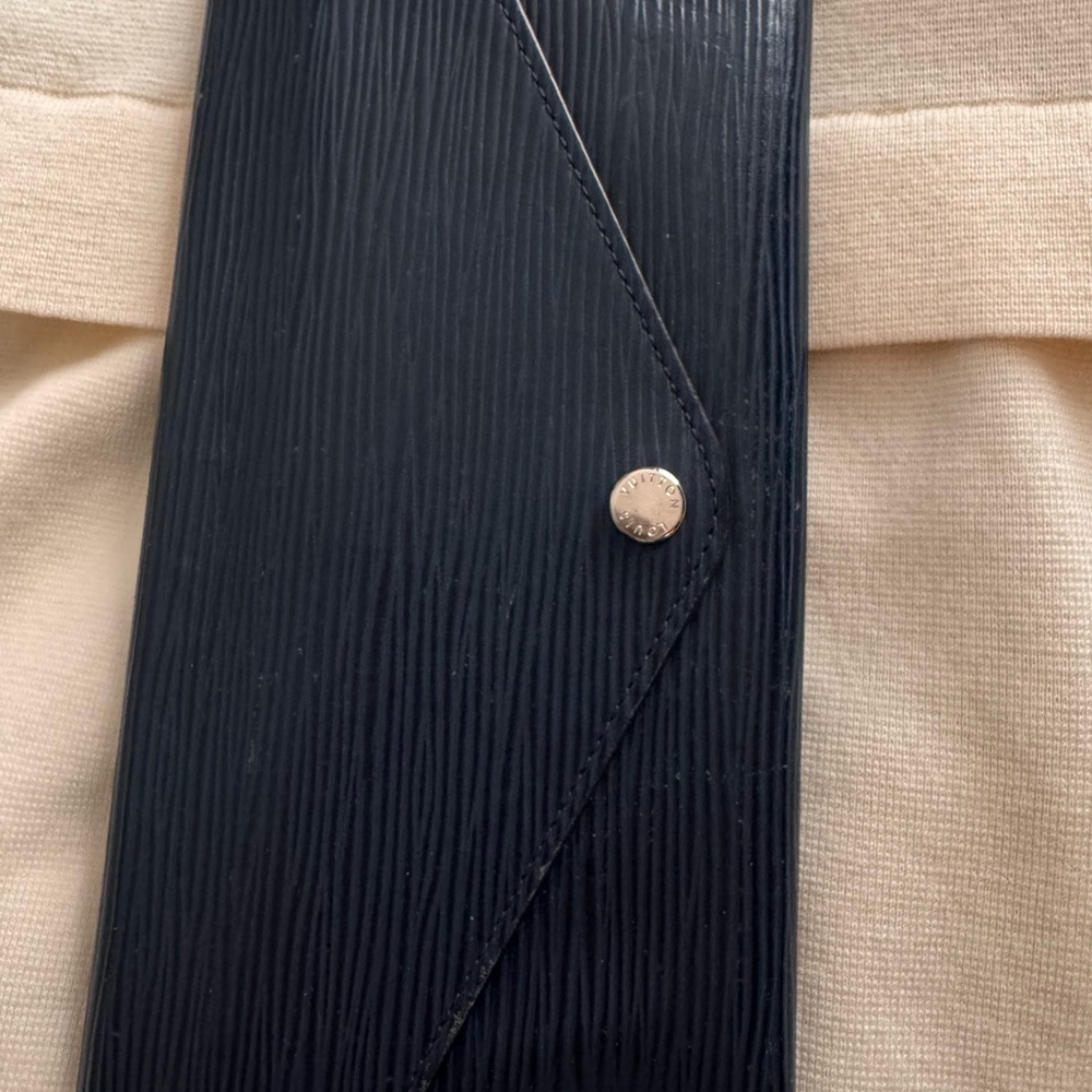 Louis Vuitton Navy Epi Leather Wallet - Picture 2 of 12
